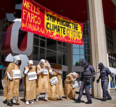 Dropping The Banner On Wells Fargo's Fossil Foolishness:May 18, 2022